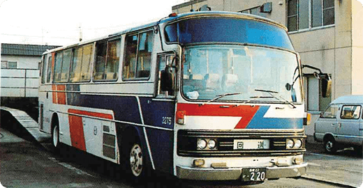 現在の東急貸切カラーの車両